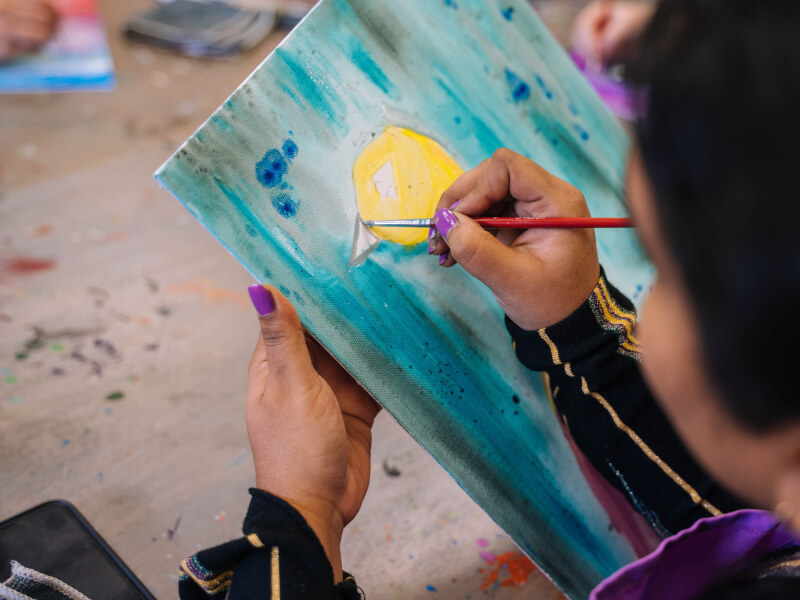 7 Best Beginner-friendly Painting Classes for Adults